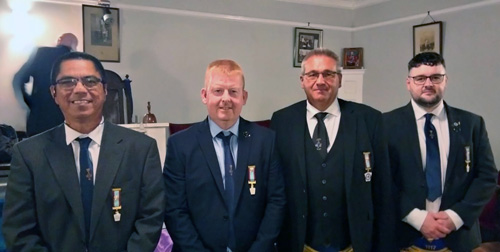 4 Mark Masons
